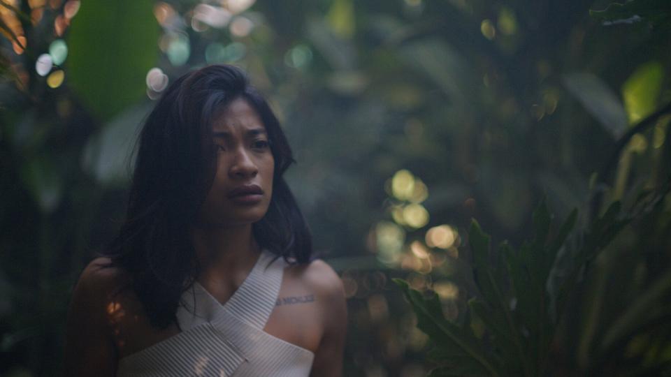 Ruya reflects on Fu Dalu’s advice as Fu Dalu walks away.