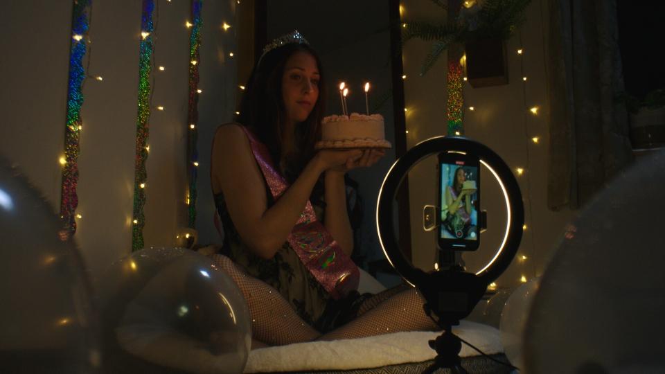 Featured image from the Mystic Film Festival submission "Deepfake Girl."